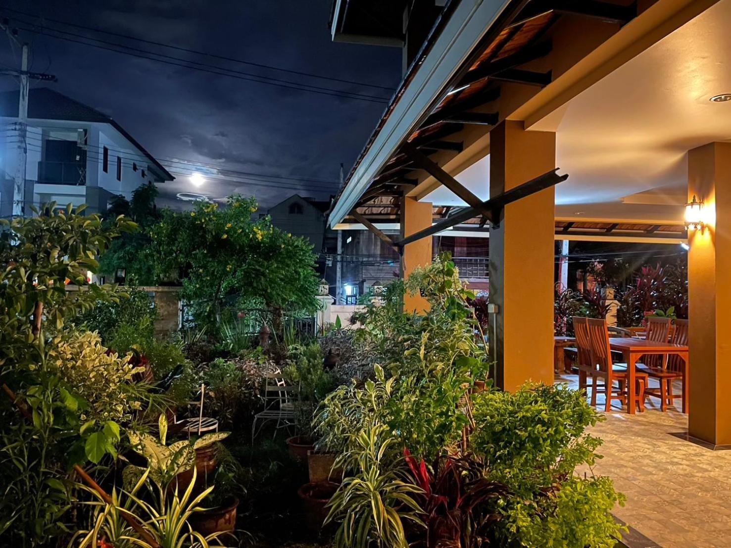 Laph Kham House Lejlighedshotel Chiang Mai Eksteriør billede